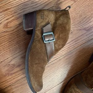 Ugg Wright Belted Bootie.  Chestnut Brown